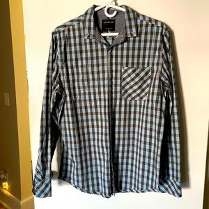 Calvin Klein men’s grey, black and blue plaid grid pattern button down size M